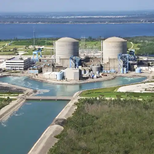 Cooling tower for nuclear power plants